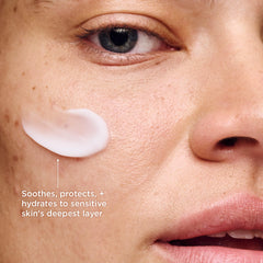 AESTURA gel-cream texture close-up highlighting lightweight hydration