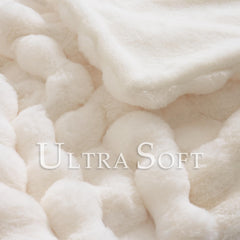 BENVWE close-up bubble texture highlighting decorative visual depth