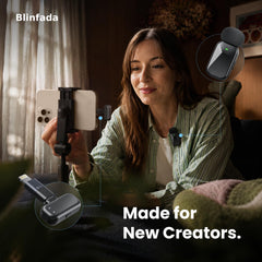 Blinfada mini mic close-up revealing clip detail and discreet on-camera appearance