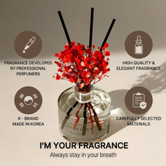 Cocod'or baby’s breath flower detail accenting the diffuser for refined home styling