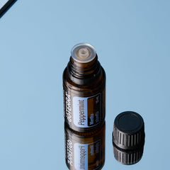 doTERRA peppermint fresh peppermint leaf detail highlighting natural source and cooling scent