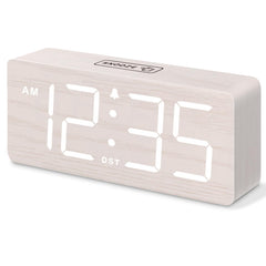 DreamSky front view showing large numbers and clear time visibility