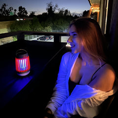 FREEZE2TRIM flashlight mode illuminated showing reliable nighttime visibility