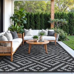 GENIMO grid backing close-up demonstrates drainage and non-slip outdoor stability