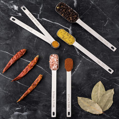 Hudson Essentials spoon placed inside spice jar for easy access benefit