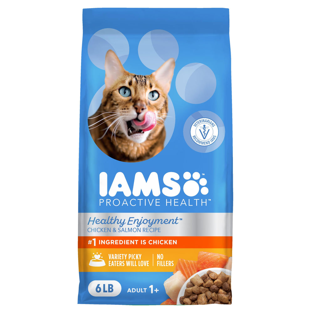 IAMS front packaging shows Chicken & Salmon formula and benefits