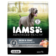 IAMS front of bag showing product name and benefits for skin and coat