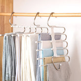 Kalimdor front view of 2-pack pants hanger showing five bars and space saving benefit