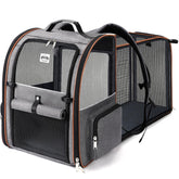 Lekebobor front view with full front opening showing easy pet access and comfort