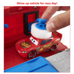 Mattel transforming Mack open trailer overview revealing play areas