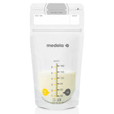 Medela front packaging showing 200-count and 6 oz capacity for convenient storage