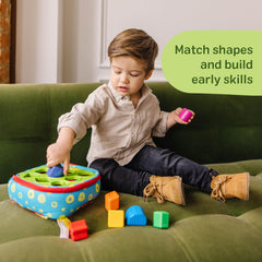 Melissa & Doug detail of zippered padded bag edge showing durable stitching for secure storage and travel