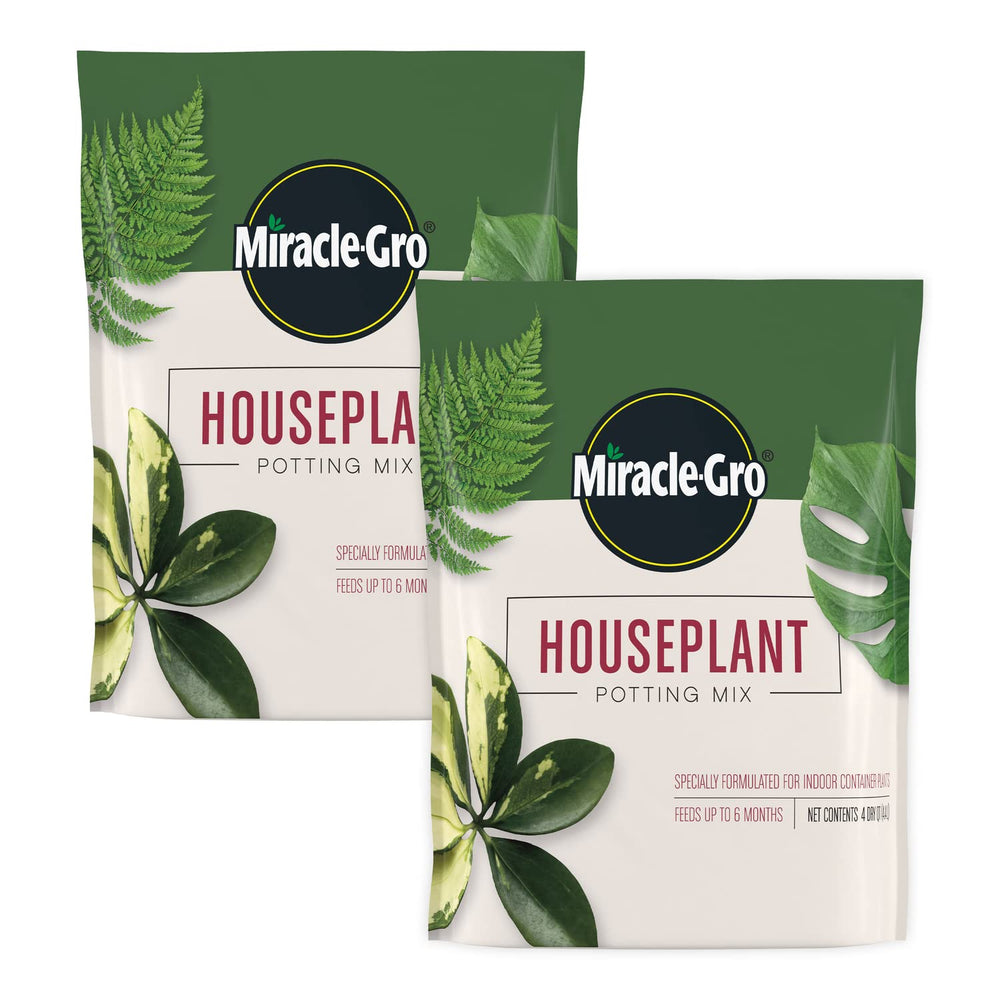 Miracle-Gro front packaging showing two 4-qt bags and product name benefits