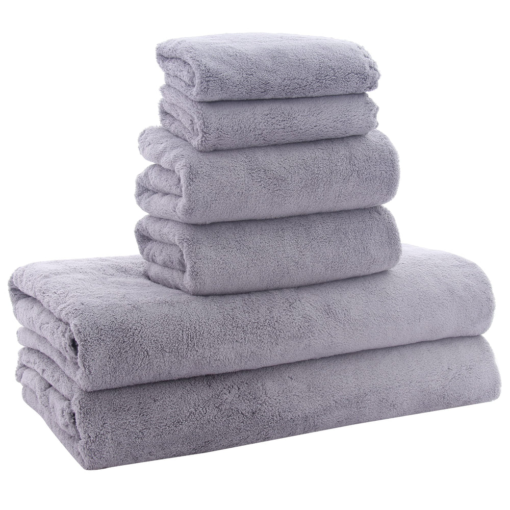 MOONQUEEN front view of grey towel set showing full contents and packaging benefit
