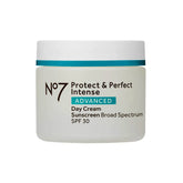 No7 Protect & Perfect front jar showing packaging and size benefit