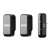RØDE Wireless Micro front view showing kit and case, highlights portability