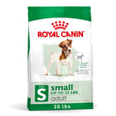 ROYAL CANIN front bag shot showing 30 lb packaging and clear label benefits