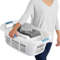 Rubbermaid basket being carried on hip to demonstrate reduced arm strain