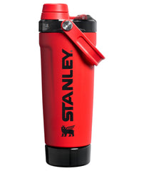 STANLEY front view showing chili black bottle, durable insulation benefit