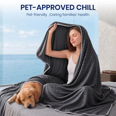 Topcee double-sided view showing cooling top and soft microfiber underside