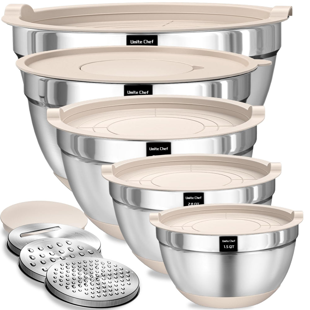 Umite Chef front view of bowl set showing sizes and lids, helps organized storage