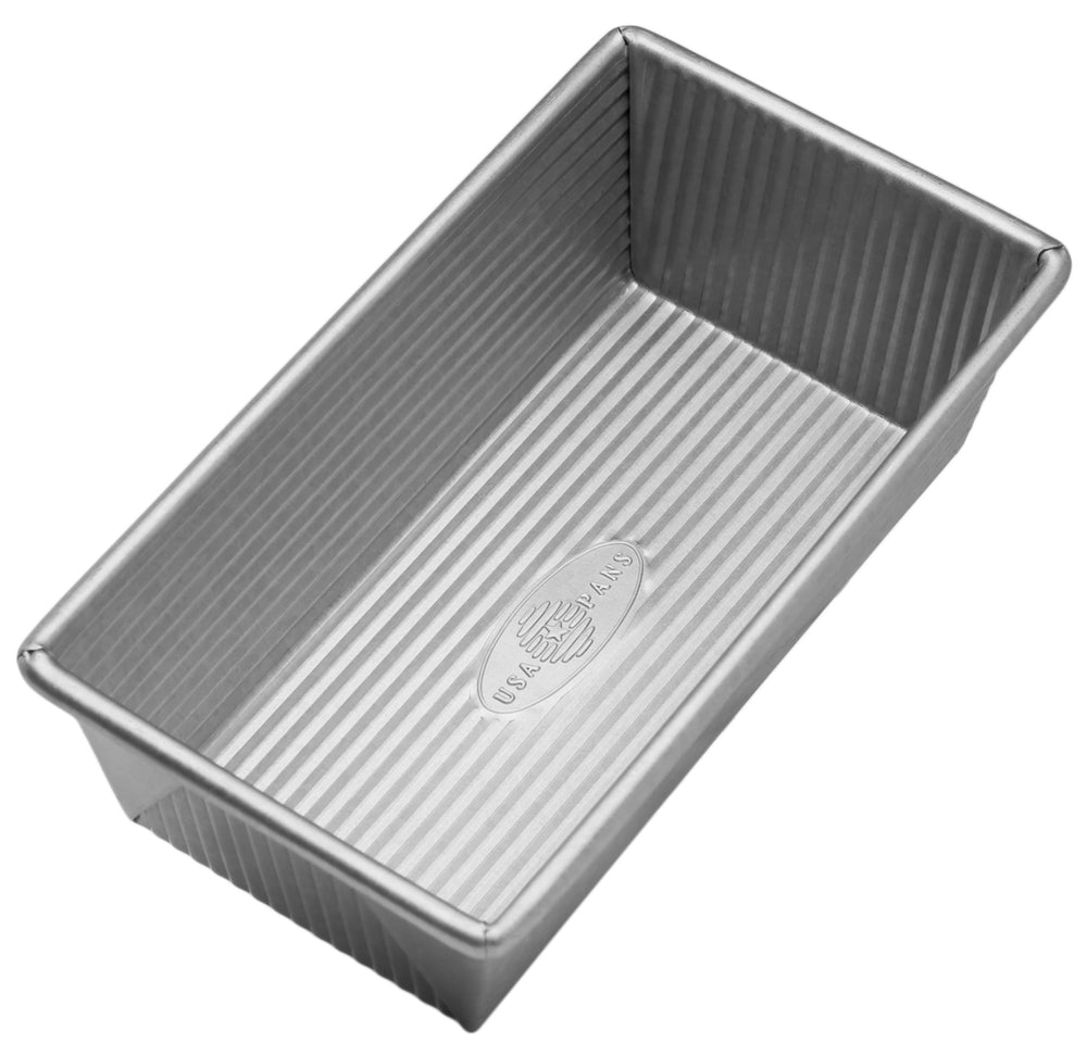 USA Pan loaf pan front view showing nonstick finish and loaf shape benefits