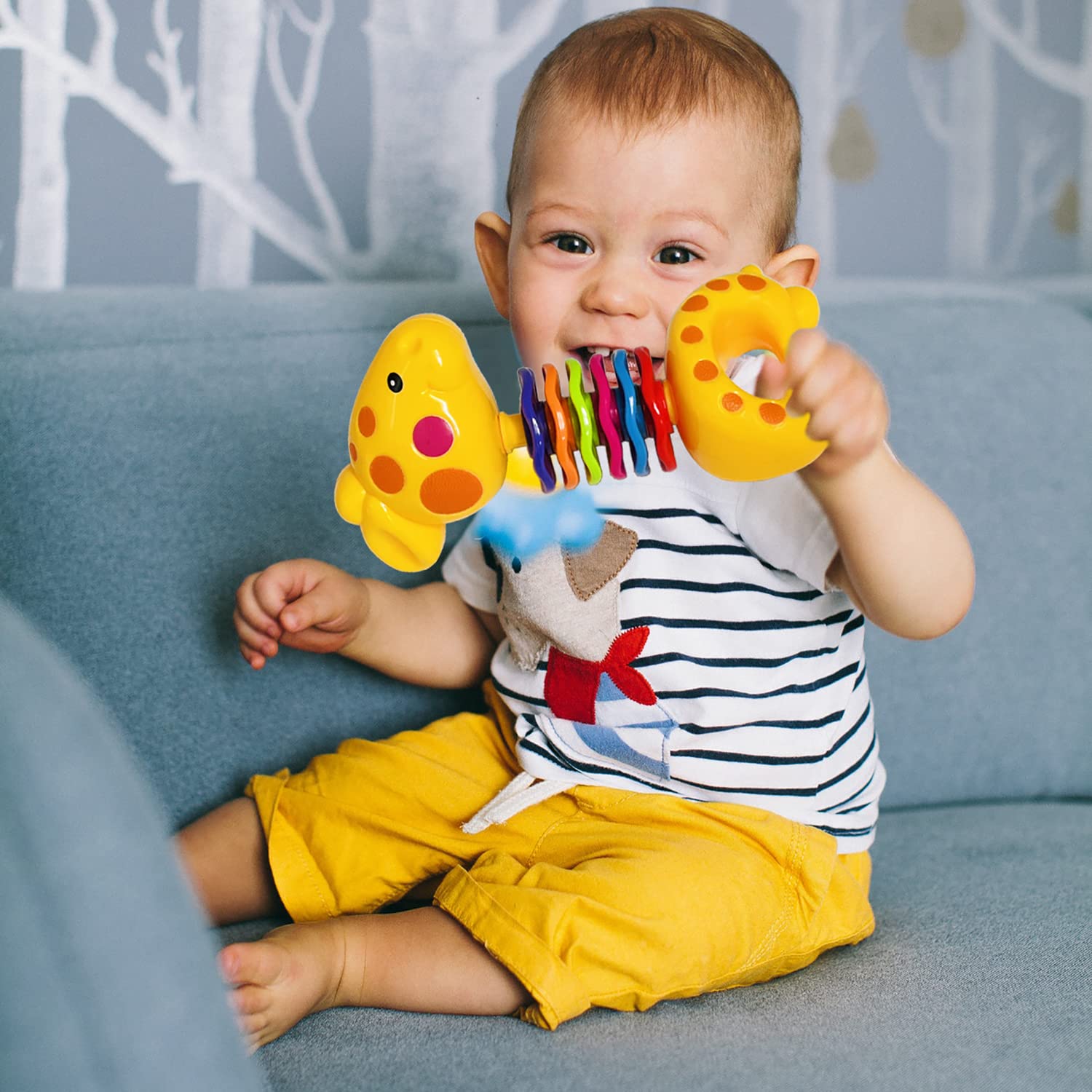 AIVIAI textured teether surface close-up highlighting chewable soft zones for comfort