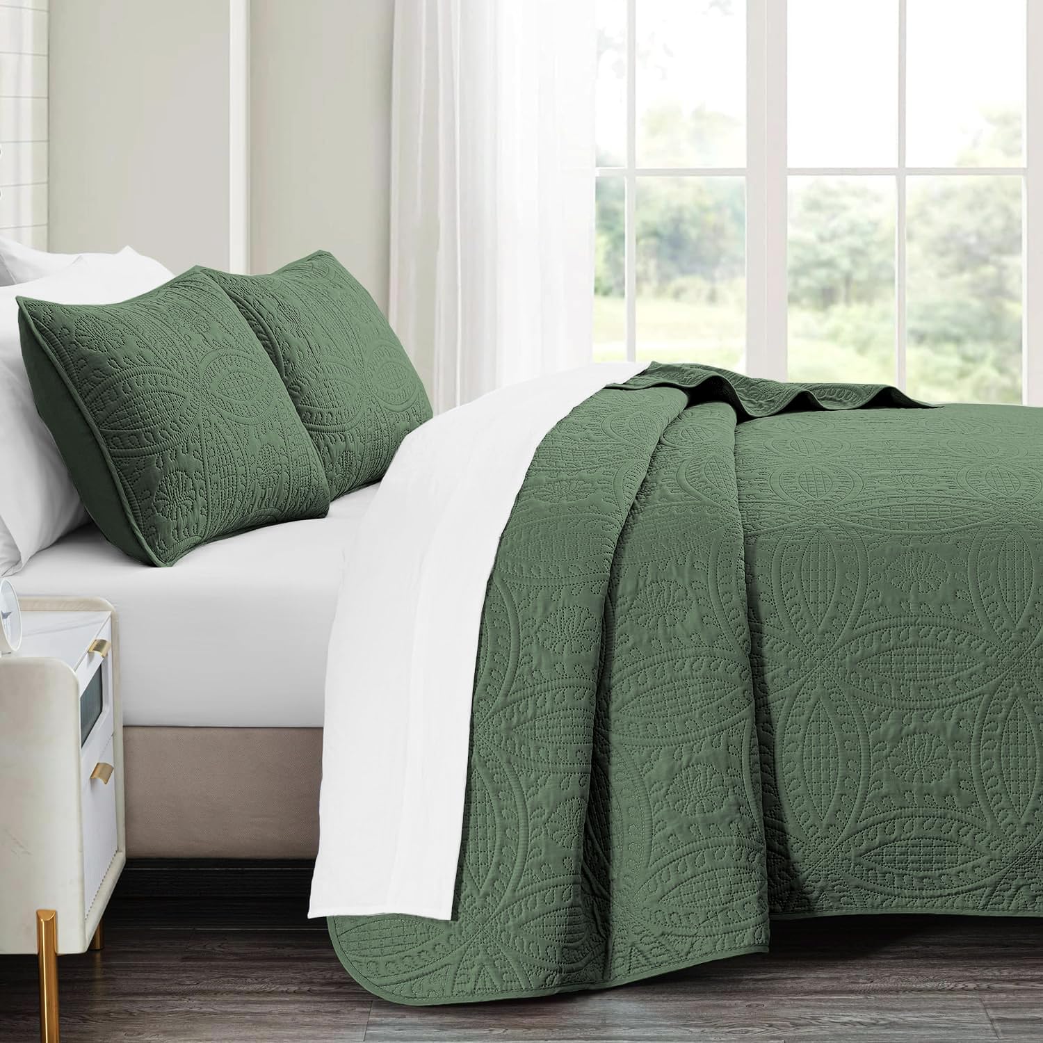 akkialla folded quilt showing thickness and packable lightweight convenience benefit