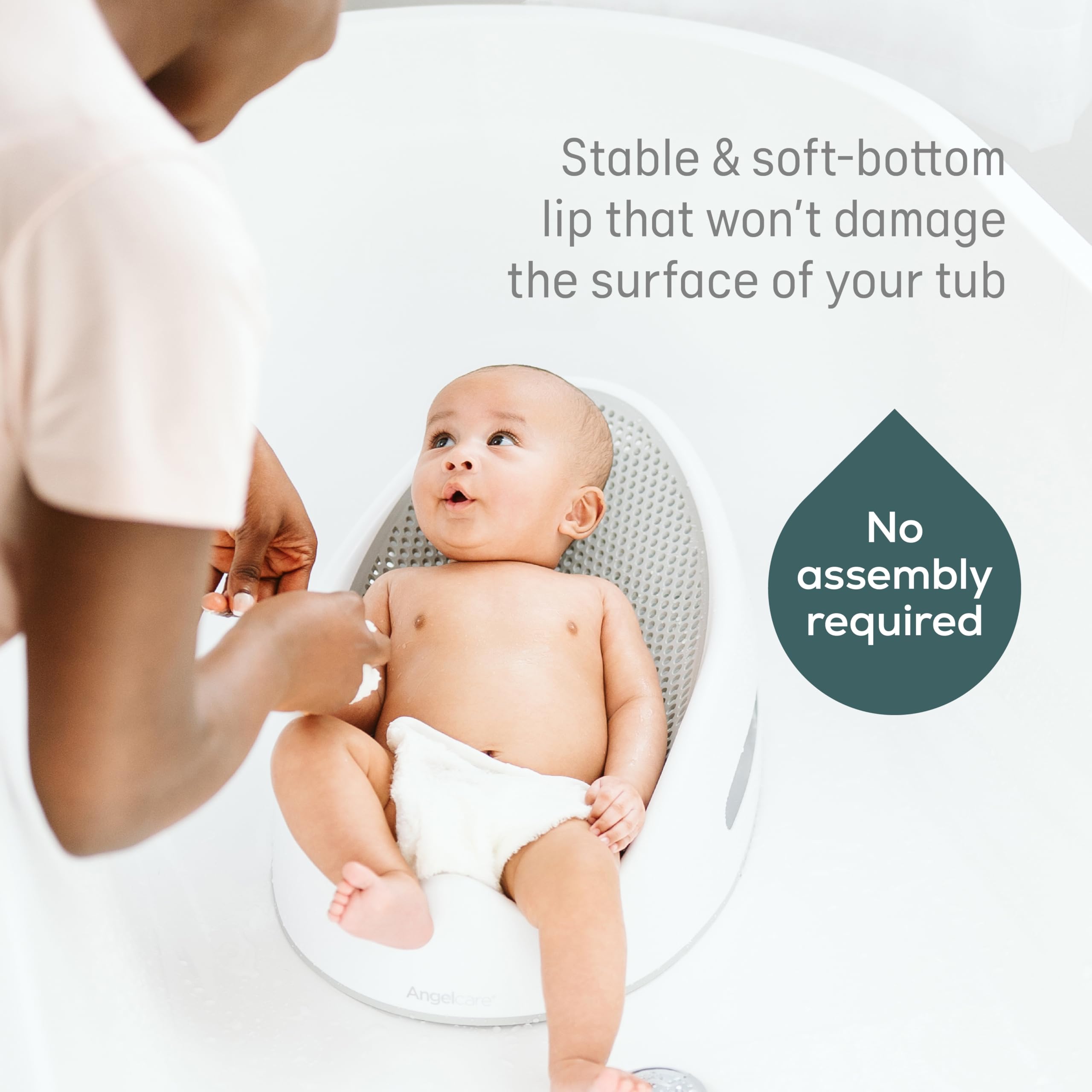 Angelcare rinser lid in rain-shower mode for gentle, tear-free rinses