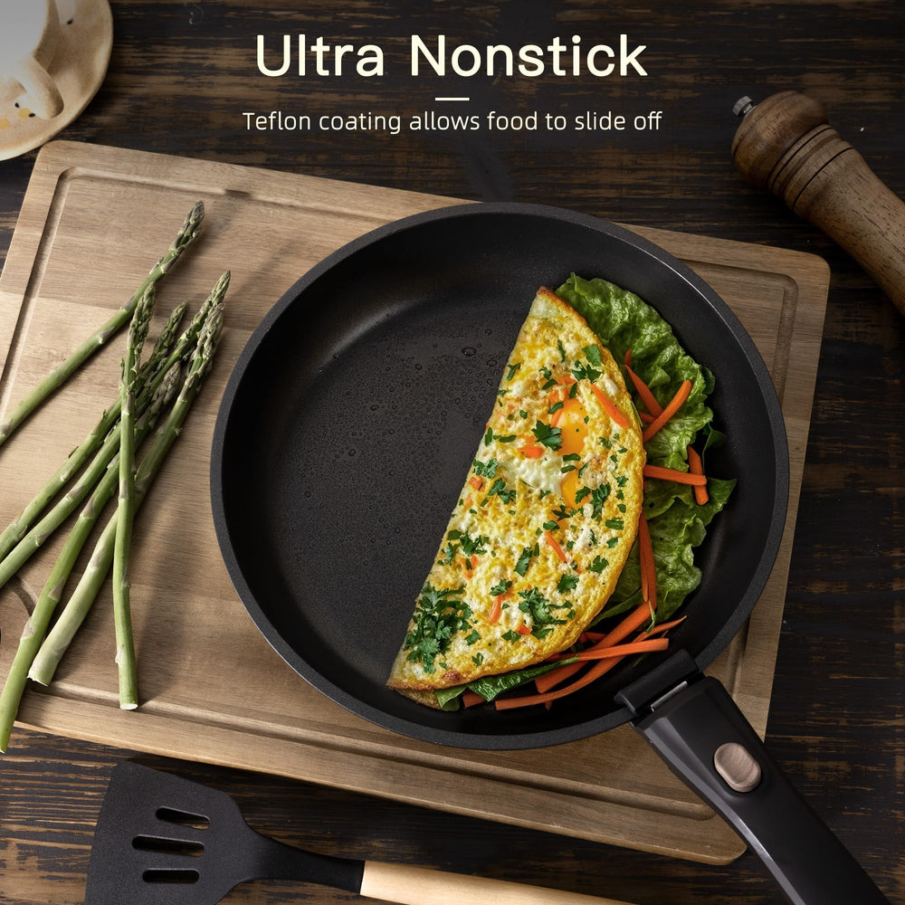 Astercook pan with detachable handle attached showing secure grip for safe cooking