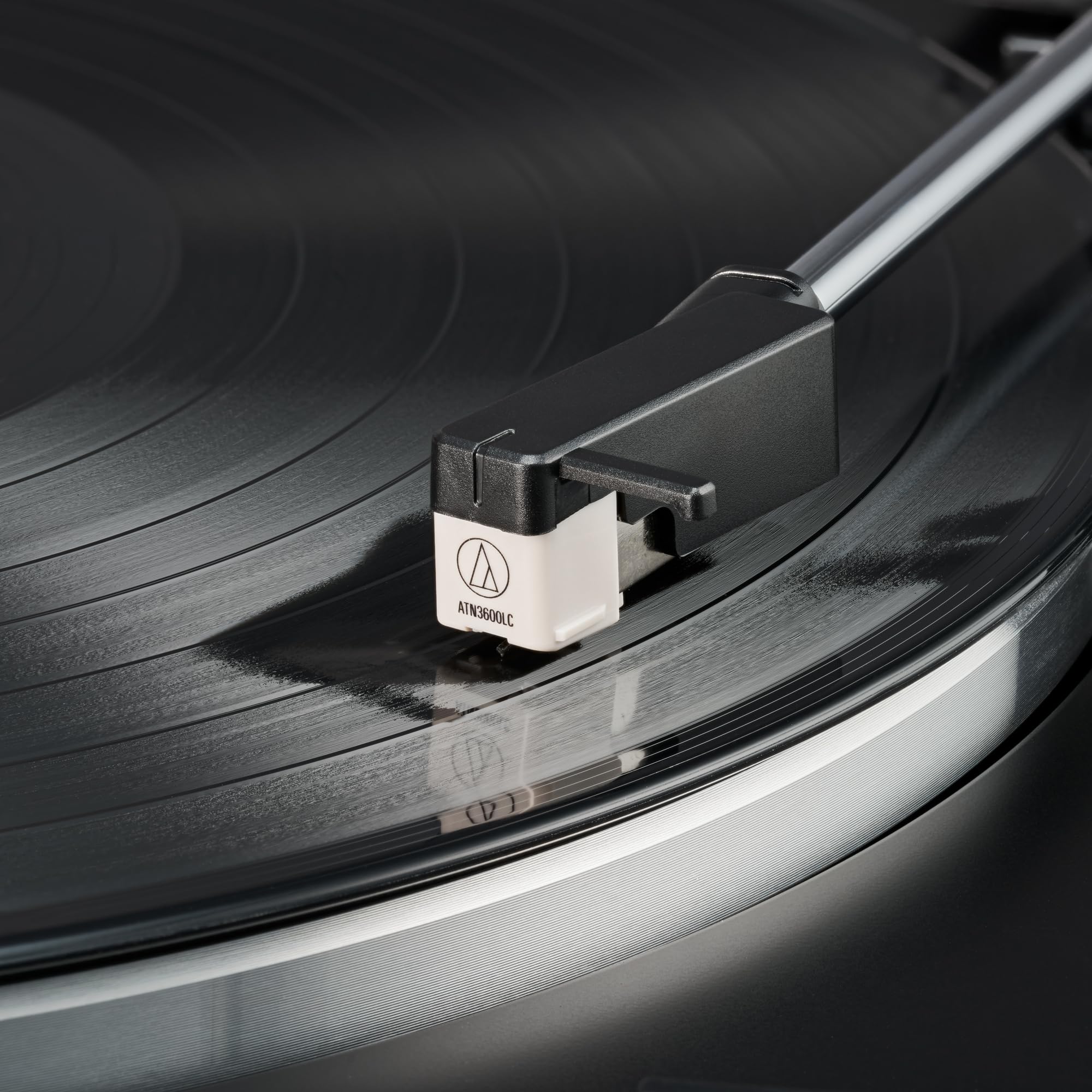 Audio-Technica close-up of the 0.6 mil conical tip highlighting precise groove contact