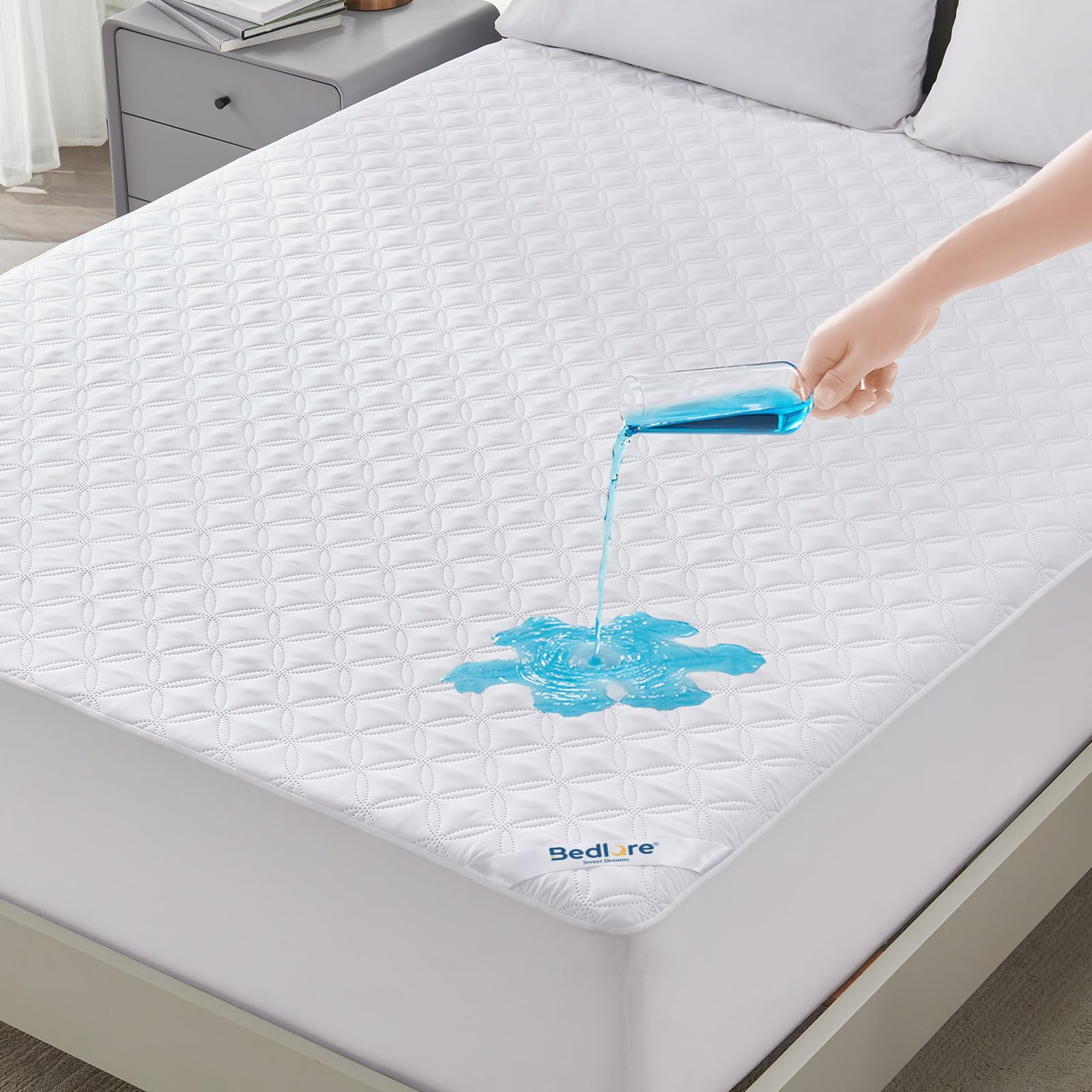 BEDLORE front packaging view showing queen protector and benefits