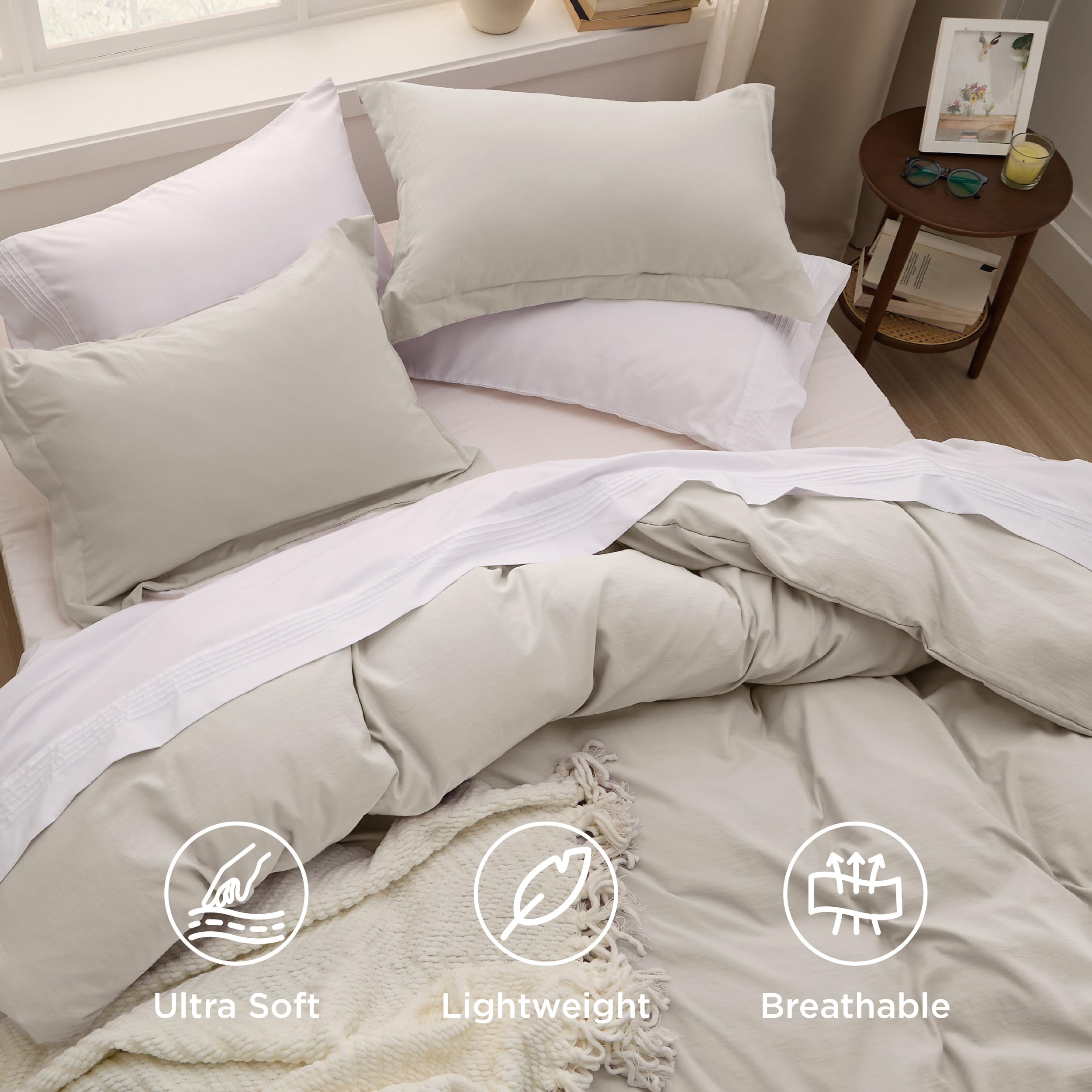 Bedsure internal corner ties detail demonstrating secure comforter placement and stability