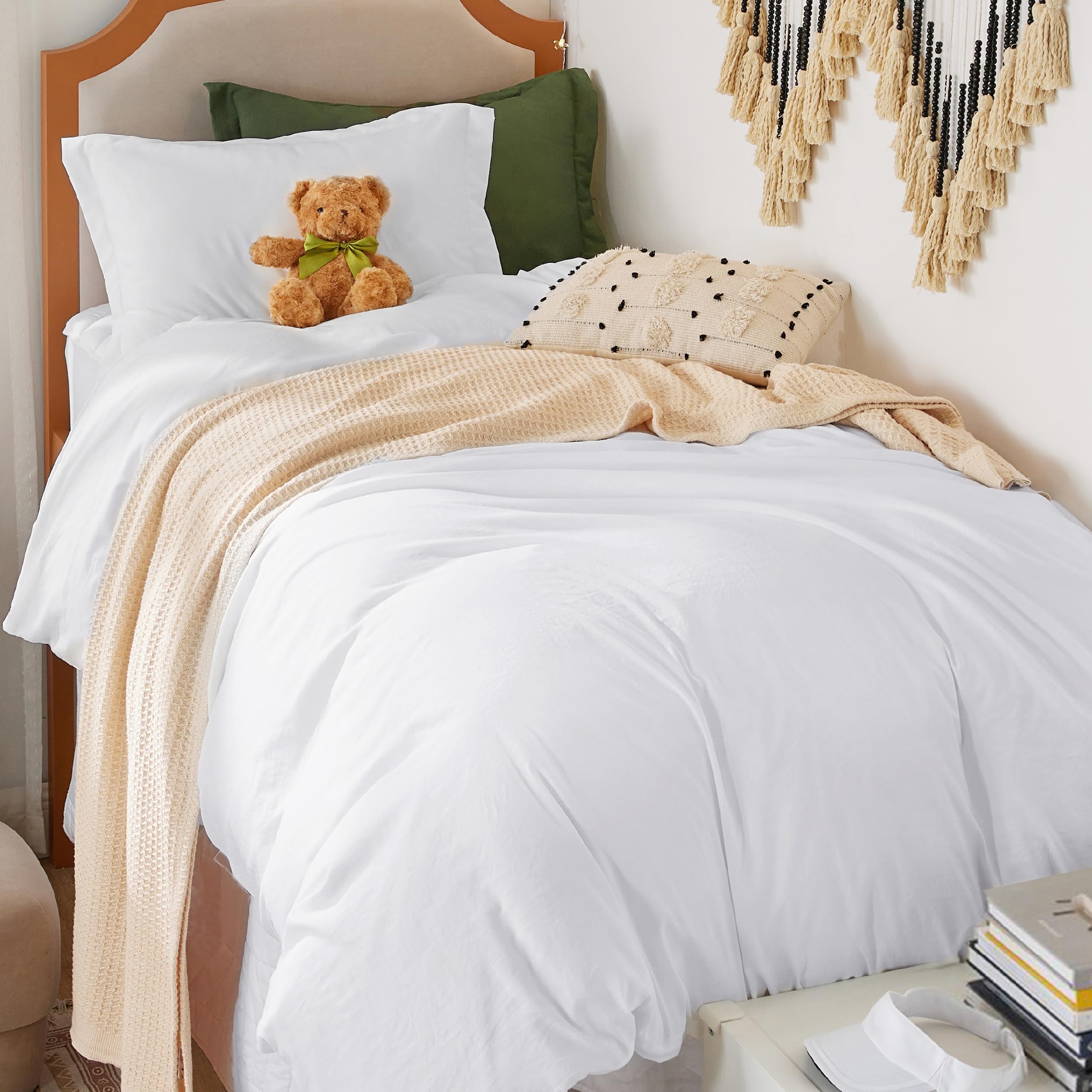 Bedsure duvet cover front view showing neat white finish and cozy look