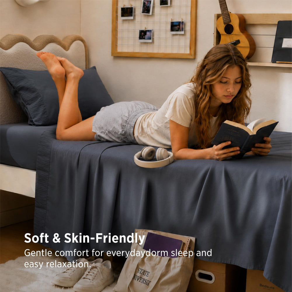 Bedsure fitted sheet full elastic close-up showing secure fit benefit