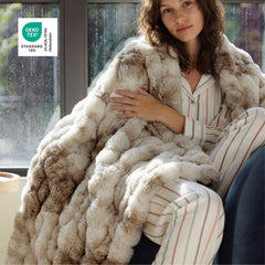 Bedsure backside milk velvet lining visible for silky skin-friendly comfort
