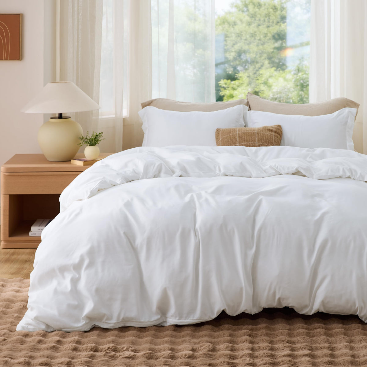 Bedsure front view showing clean design and cozy appeal