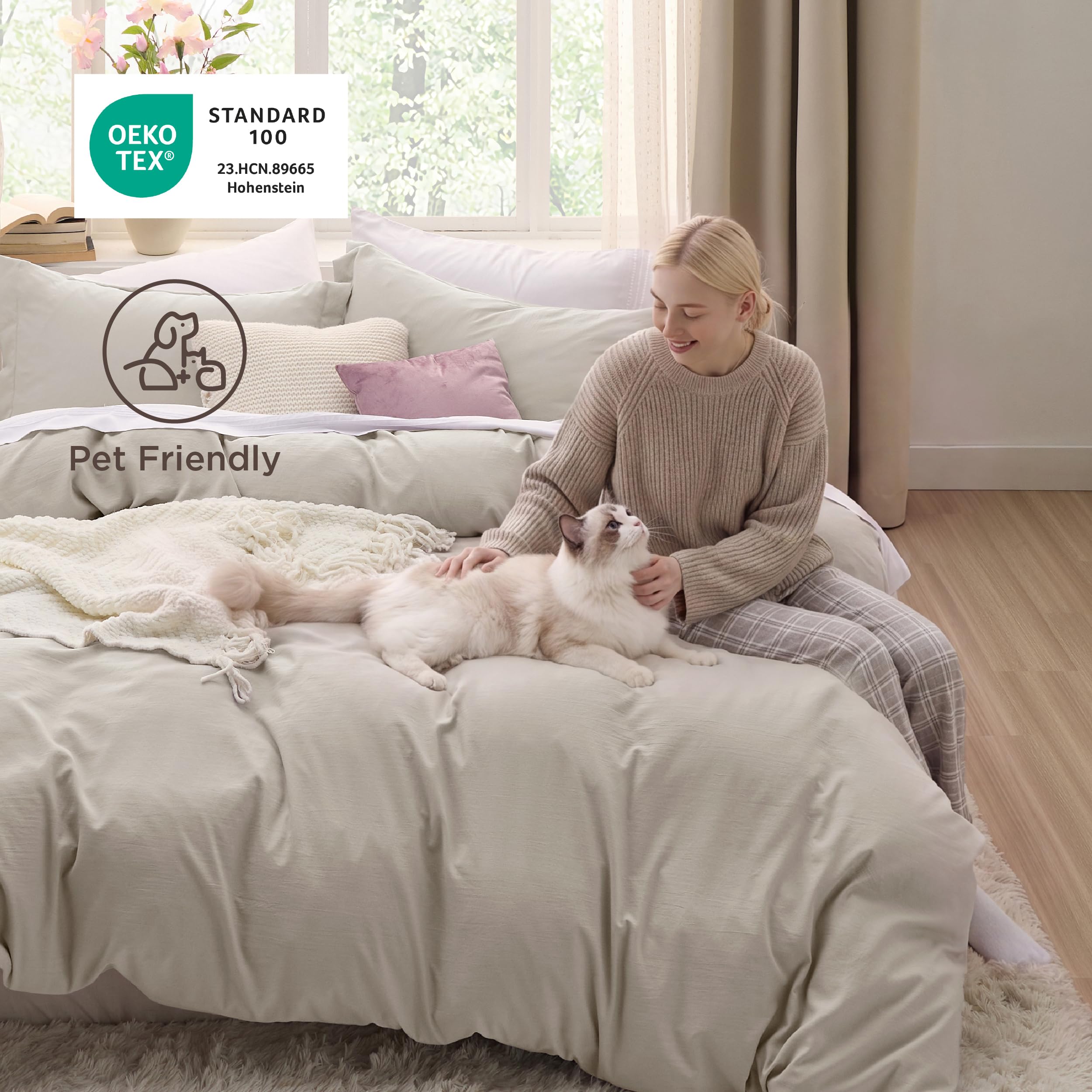 Bedsure scale comparison with mattress showing generous 104x90 inch coverage for king sizes