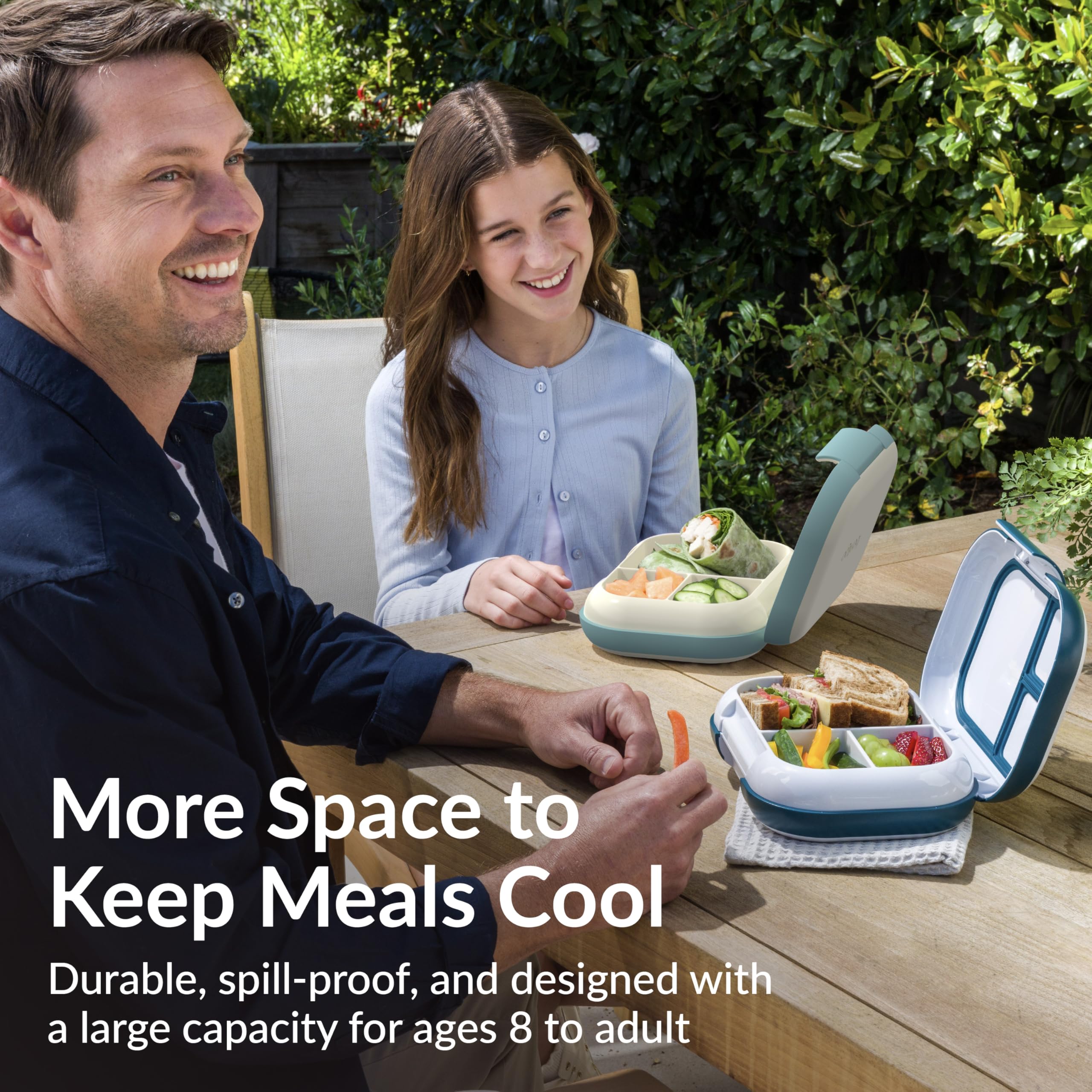 Bentgo Chill Max removable divider detail highlighting easy customization for portion control