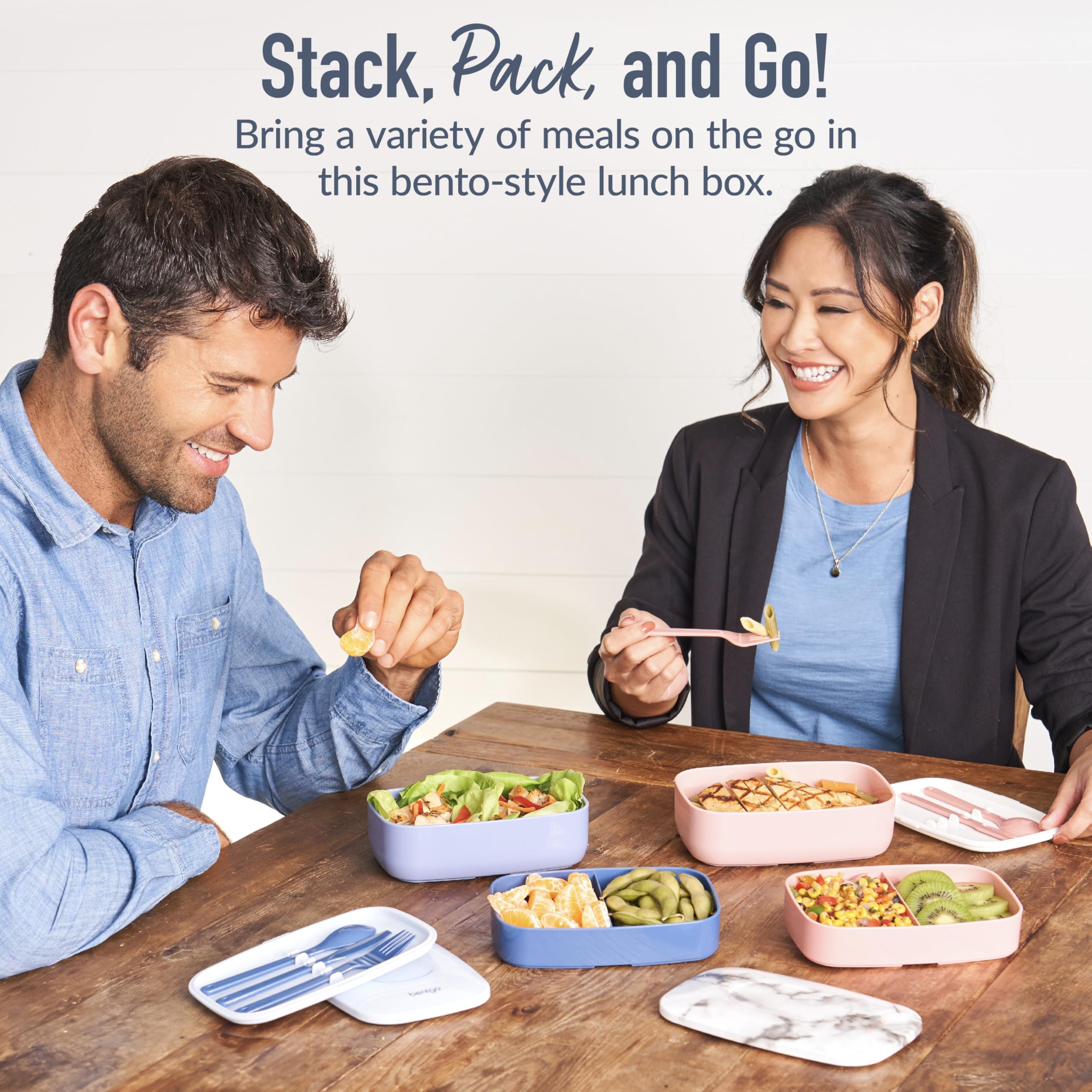 Bentgo close-up of removable divider for customizable portions benefit