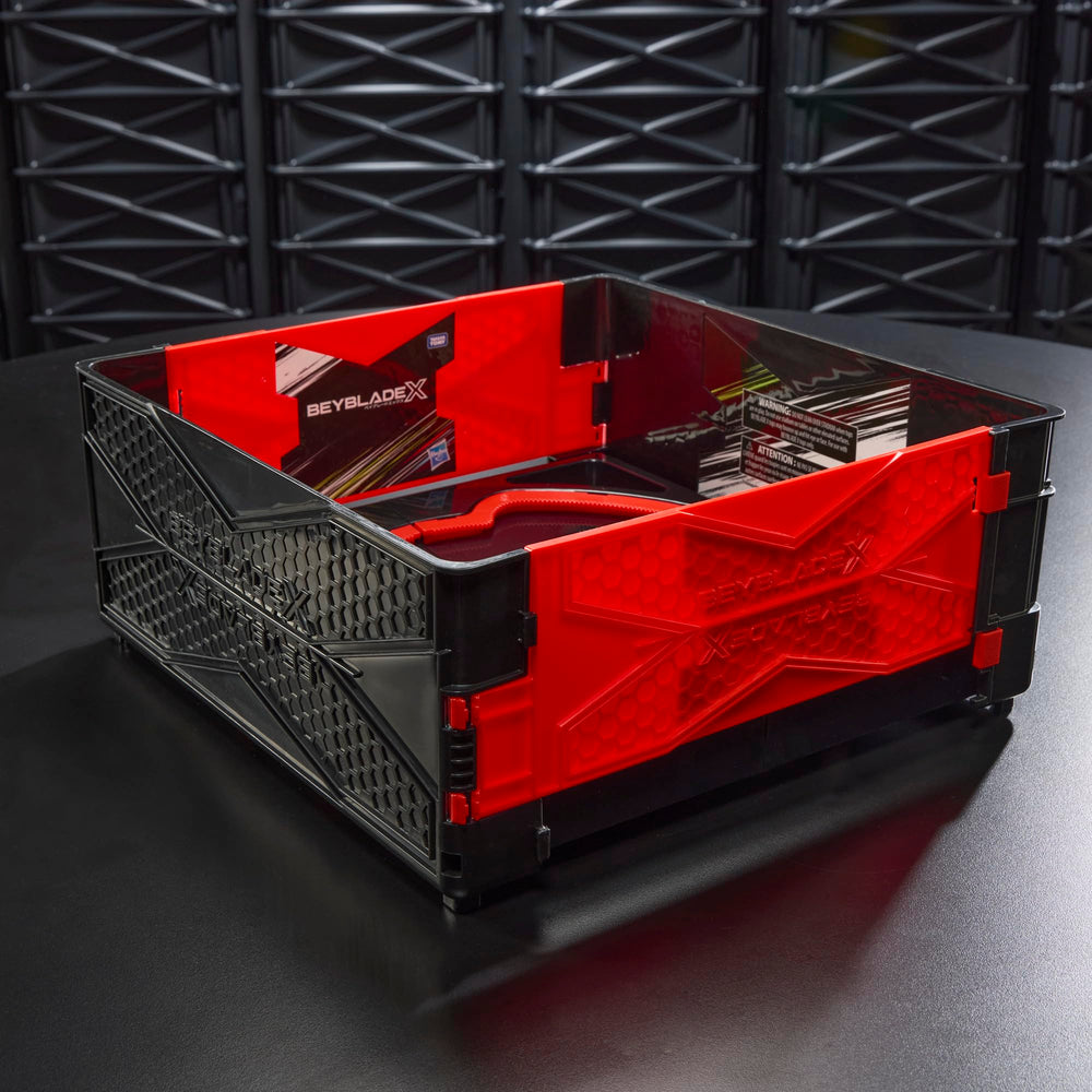 Beyblade stadium side profile with secure lock for portability