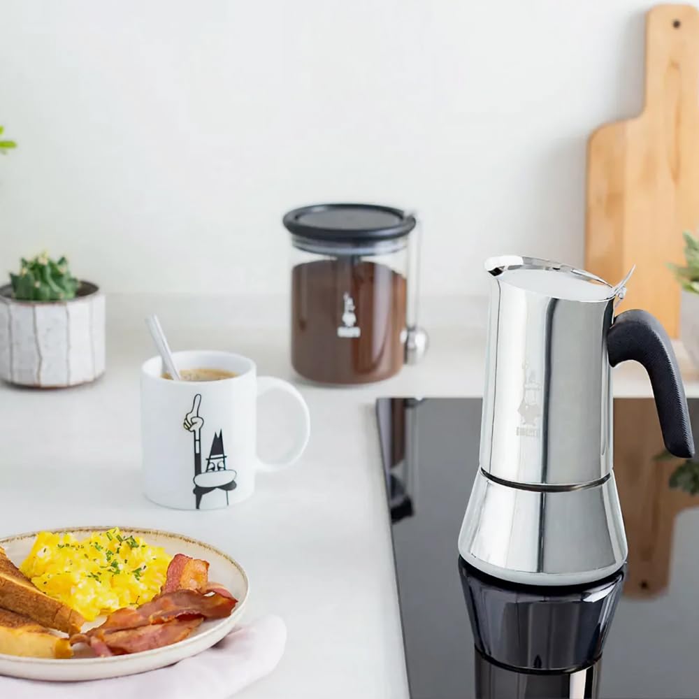 Bialetti Venus boxed packaging in kitchen setting suggesting a stylish gift and ready-to-use product
