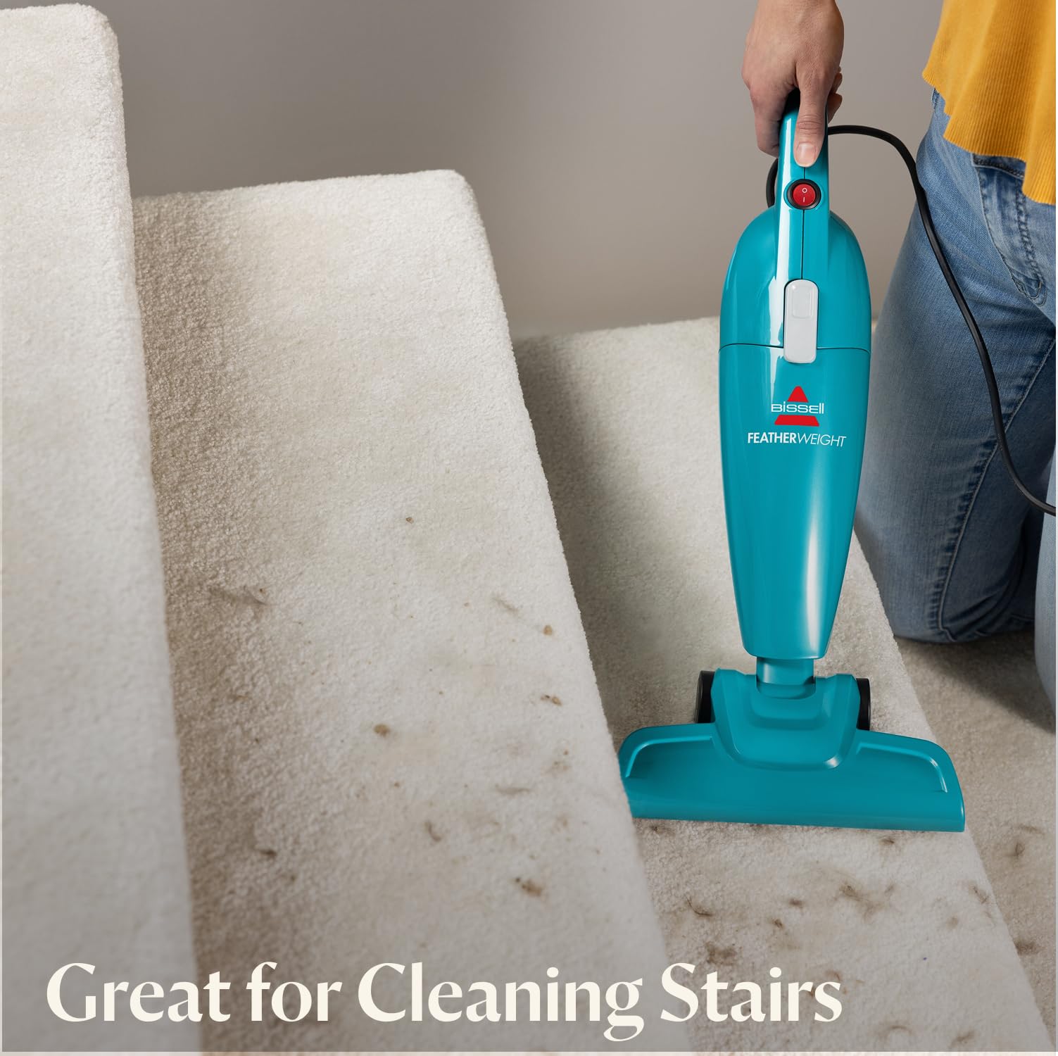 Bissell Featherweight floor nozzle cleaning sealed hard floor for swift debris pickup