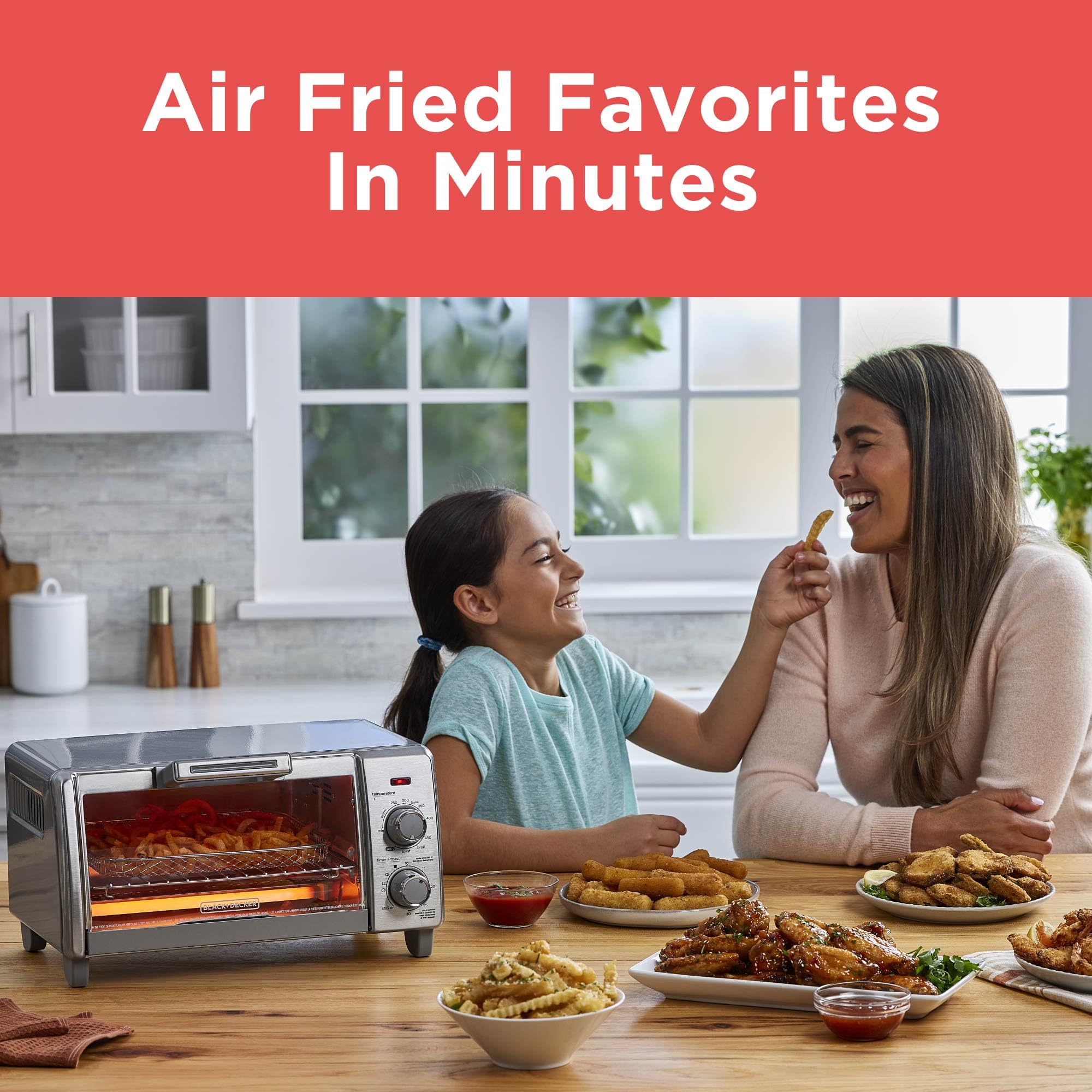 BLACK+DECKER air fry mesh tray close-up for improved air circulation benefit