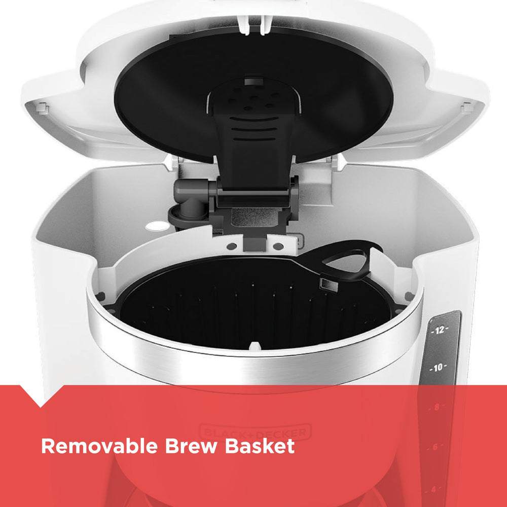BLACK+DECKER easy-view water window indicating precise fill levels for accurate brewing