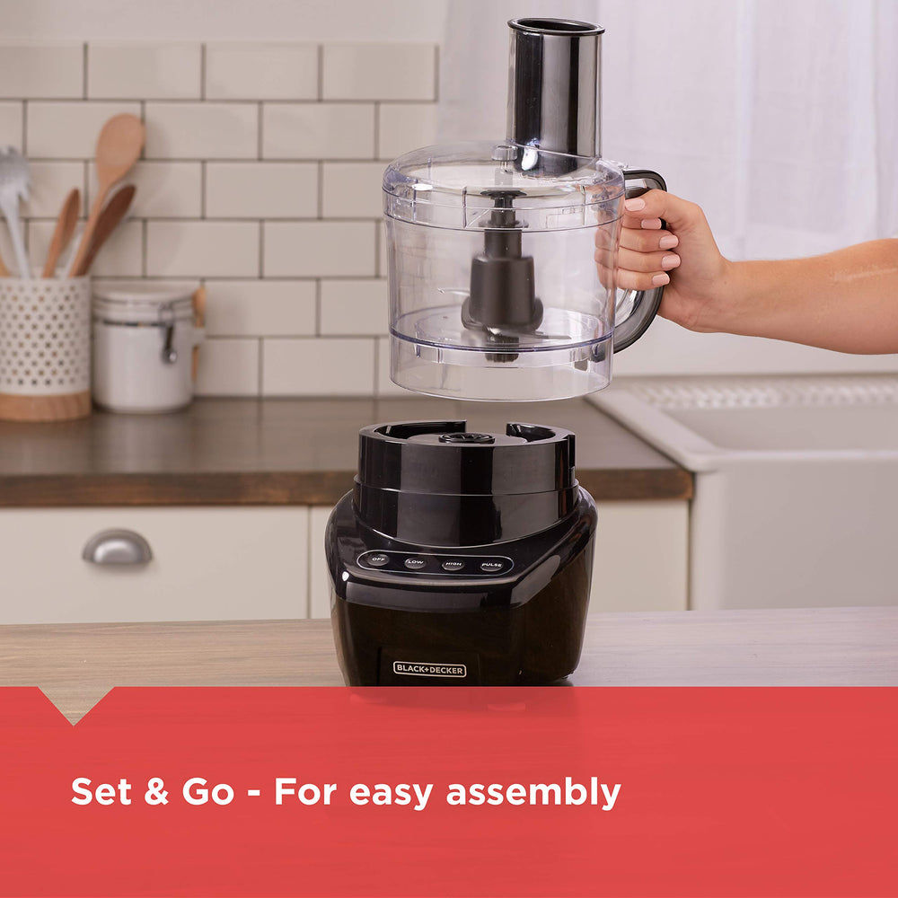BLACK+DECKER top-down view with lid locked showing easy twist-lock assembly benefit