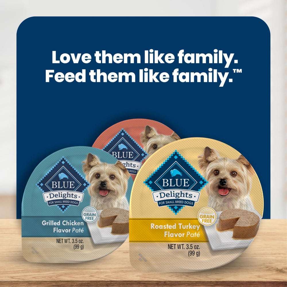 Blue Buffalo nutrition label close-up showing AAFCO compliance