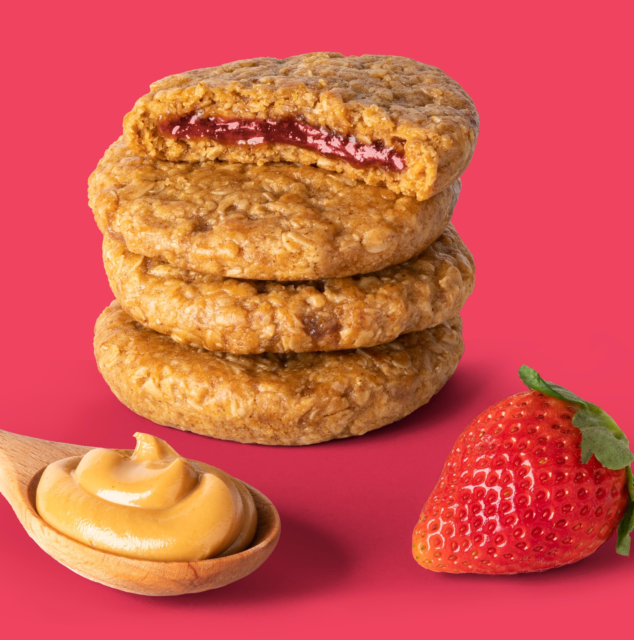Bobo's cross-section of bar revealing strawberry fruit center and real-fruit taste benefit