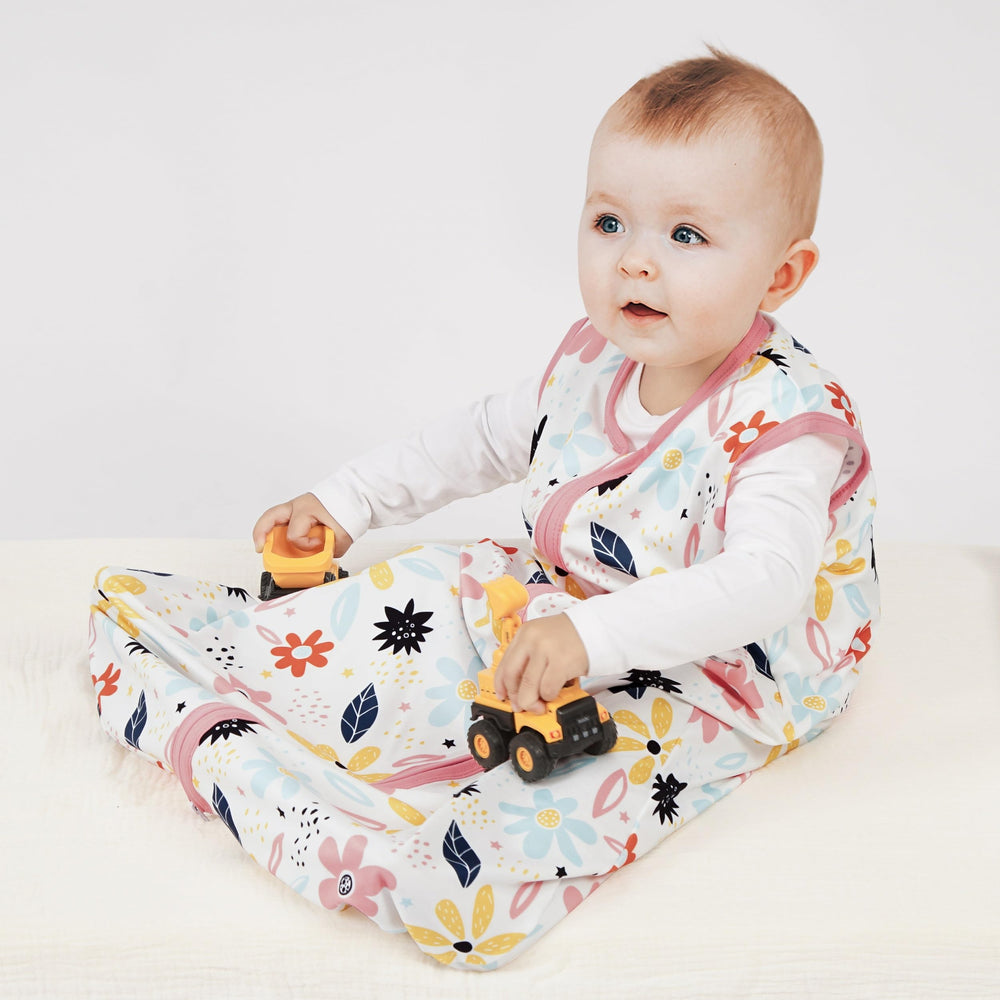 BSTOPPT two-way zipper and interior guard detail ensuring safe diaper changes