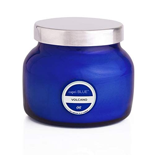 Capri Blue melted wax pool close-up showing even melt and scent diffusion